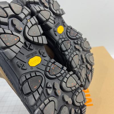 Sale Photo Thumbnail #652