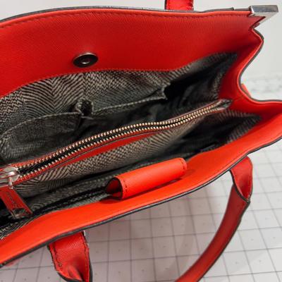 Sale Photo Thumbnail #685