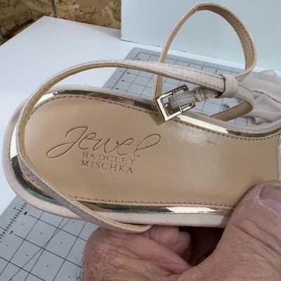 Sale Photo Thumbnail #689