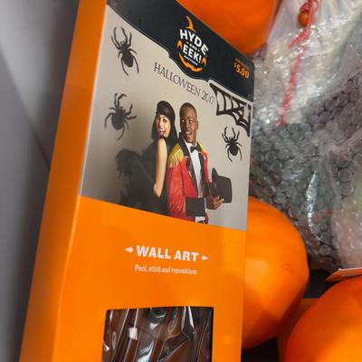 Sale Photo Thumbnail #981