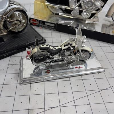Motorcycles (3) Collector Model Replicas