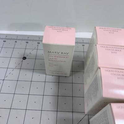 Large Selection Of "MARY KAY" Cosmetics