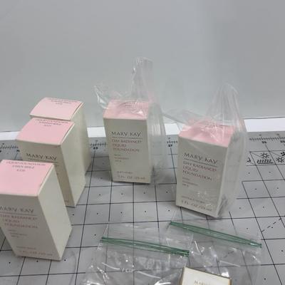 Large Selection Of "MARY KAY" Cosmetics