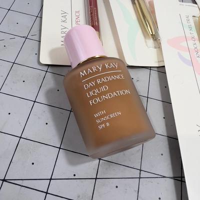 Large Selection Of "MARY KAY" Cosmetics