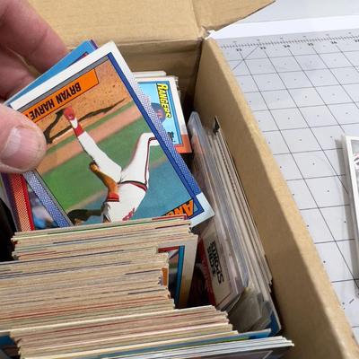 Card Collections, Mostly Baseball Cards plus A bit of Hockey & Football