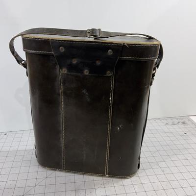 Black Stitched Bottle Case