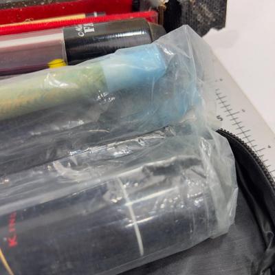 2 Pool Sticks; Minnesota Fats and Budweiser