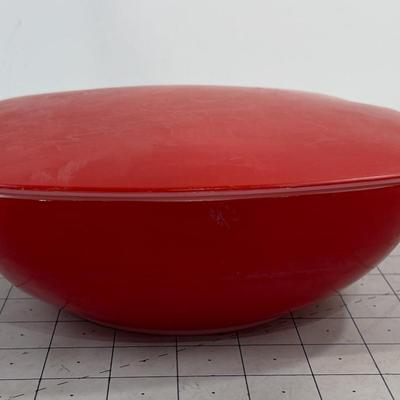 2 1/2 Quart Covered PYREX Serving Bowl RED