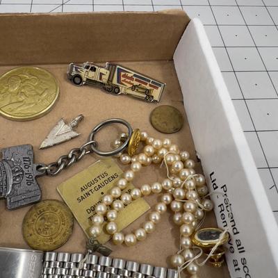Junk Drawer Clean Out: Pins, Jewelry, Key Chains, Figurines ETC. 
