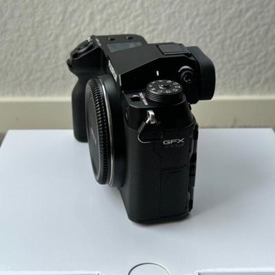 Fujifilm GFX 100S II Camera (Body Only) 102MP - Low shutter count