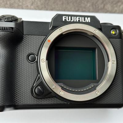 Fujifilm GFX 100S II Camera (Body Only) 102MP - Low shutter count