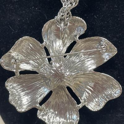 Silver tone flower necklace and earrings