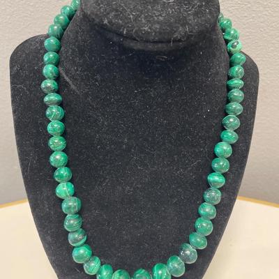 Gorgeous malachite 20” necklace