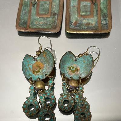 Cobalt blue glass with pin and earrings, green patina on brass earrings