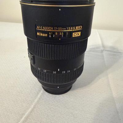 Nikon AF-S Nikkor 17-55 MM DX SWM ED IF Aspherical Lens (O-MG)