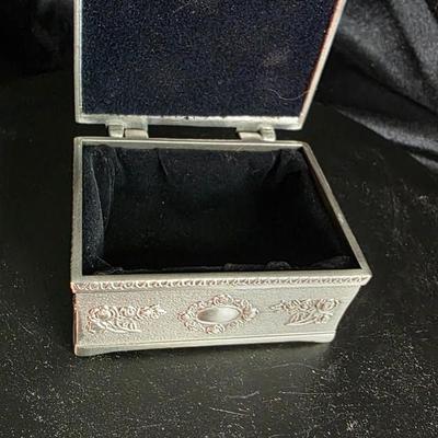 Vintage Floral Embossed Metal Jewelry Box – Velvet-Lined Trinket Chest with Antique Silver Finish (2.75" x 2" x 1")