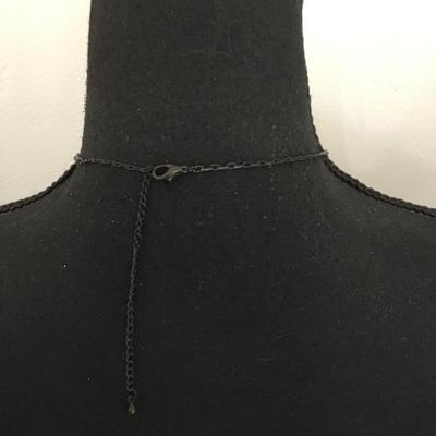 Beautiful Art Deco, vintage, rhinestone, dainty necklace