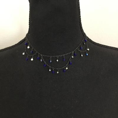 Beautiful Art Deco, vintage, rhinestone, dainty necklace