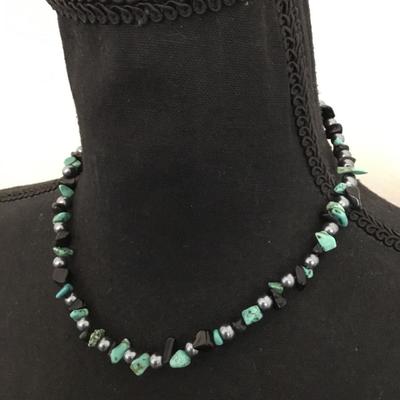 Beautiful turquoise type stone bead necklace