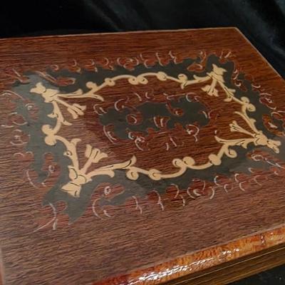 Vintage A. Gargiulo & Jannuzzi Sorrento Inlaid Wood Jewelry Box – Handcrafted Italian Marquetry Keepsake Chest (Art. 24336)