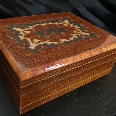 Vintage A. Gargiulo & Jannuzzi Sorrento Inlaid Wood Jewelry Box – Handcrafted Italian Marquetry Keepsake Chest (Art. 24336)