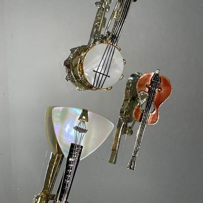 Musical instrument pins