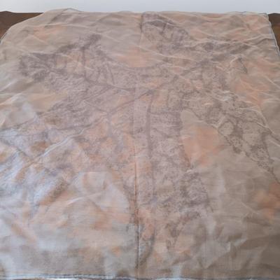 LOT 7: Handkerchiefs (Bill Blass, Usna & More), Sun Hats, Fashion Art & Wire Basket