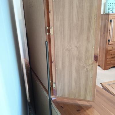 LOT 8: Kincaid Shaker Ridge Dresser