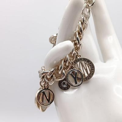 Sale Photo Thumbnail #193