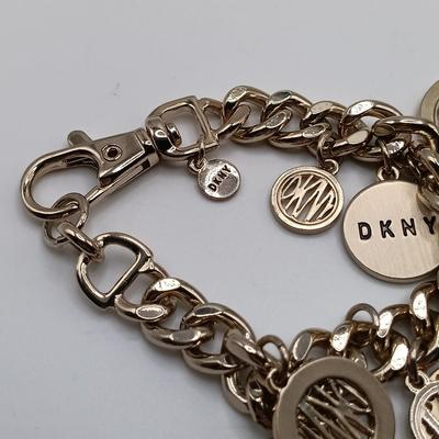 Sale Photo Thumbnail #194