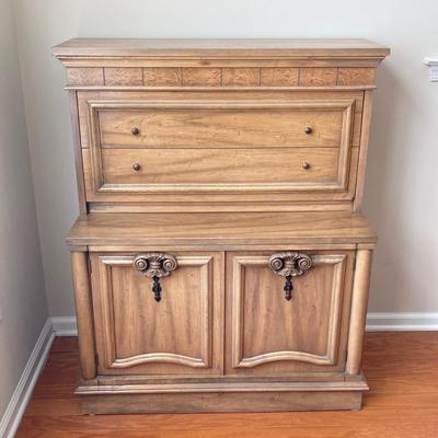 Sale Photo Thumbnail #329