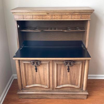 Sale Photo Thumbnail #332