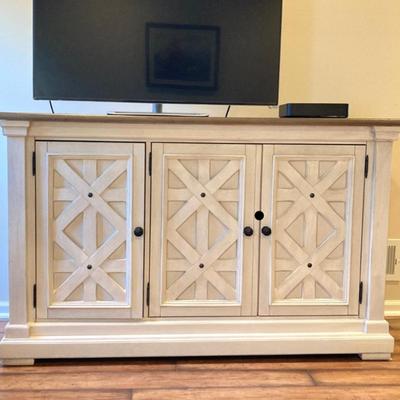 Sale Photo Thumbnail #471