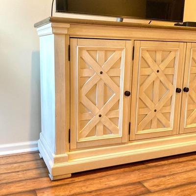 Sale Photo Thumbnail #450