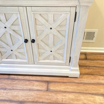 Sale Photo Thumbnail #453