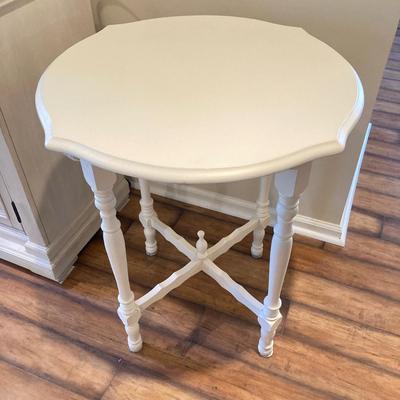 LOT 41: Metal Table Lamp with Hexagon Floral Lamp Shade with Painted White Wooden Table