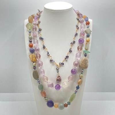 LOT 47: Collection of Glass, Stone and Abalone Shell Jewelry