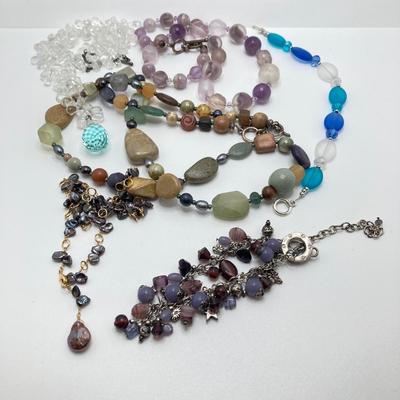 LOT 47: Collection of Glass, Stone and Abalone Shell Jewelry