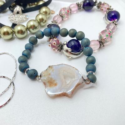 LOT 50: Bracelets and More - Dazzling Stretch and Cuff with Geode Style
