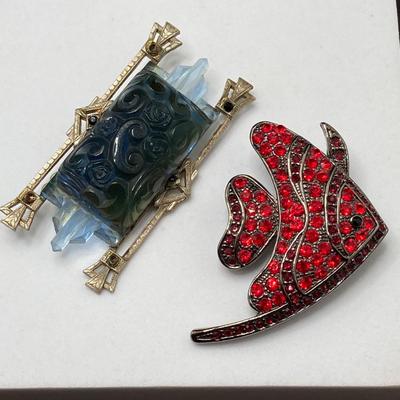 LOT 52: Vintage Brooches and Pins - Black Weiss and More