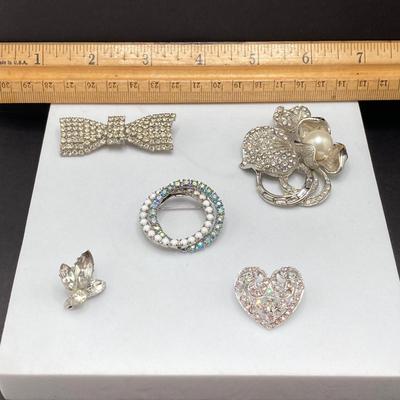 LOT 54: Rhinestone Brooch / Pin Collection