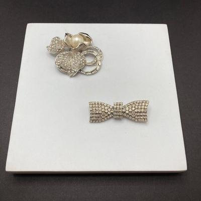 LOT 54: Rhinestone Brooch / Pin Collection