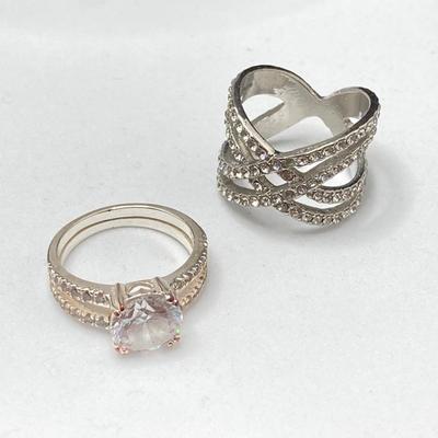 LOT 58: Collection of Fashion Rings with Ring Holder and Charms