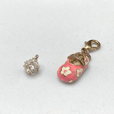 LOT 58: Collection of Fashion Rings with Ring Holder and Charms