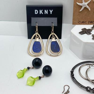 LOT 61: Collection of Fashion Jewelry - Amanda Blu, DKNY, Lucky Brand and More