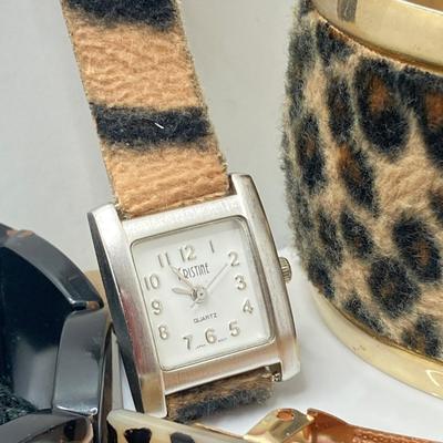 LOT 62: Fashion Jewelry - Animal Print / Tortoise Shell Themed (Ralph Lauren / Ethel & Myrtle) and More