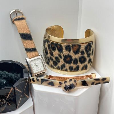 LOT 62: Fashion Jewelry - Animal Print / Tortoise Shell Themed (Ralph Lauren / Ethel & Myrtle) and More