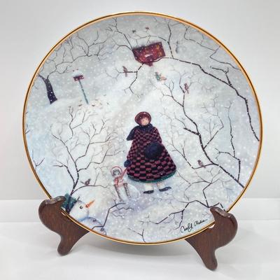 LOT 70: Snowy / Holiday Decor Collection - Franklin Mint, Spode England and More