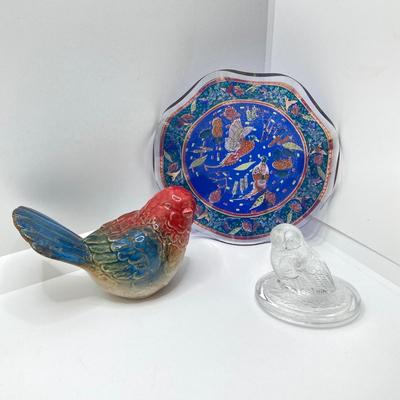 LOT 71: Wildlife Collection - Decorative Plates, Gorgeous Embossed Art Glass Plate and Figurines