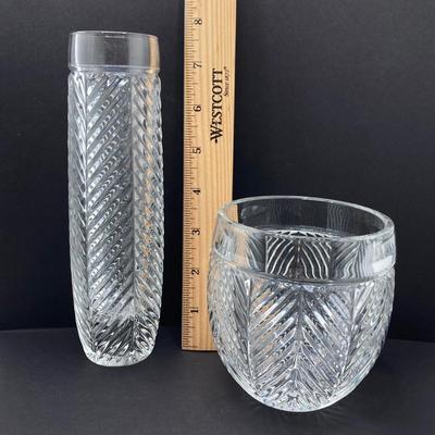 LOT 76: Collection of Crystal - Ralph Lauren Vases, Wine Glasses, Champagne Glasses and Salt and Pepper Shakers